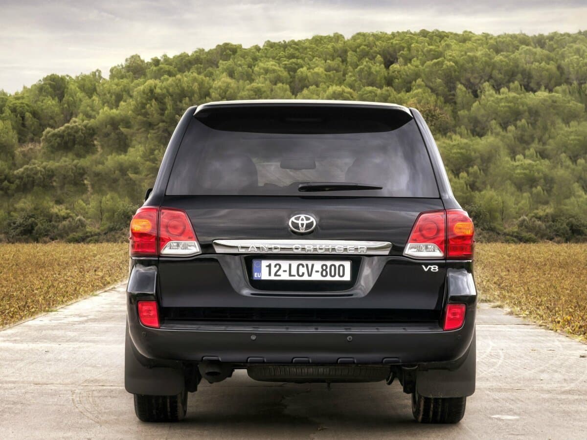 Toyota Land Cruiser 200 Series Restayling 1 — Arxadan