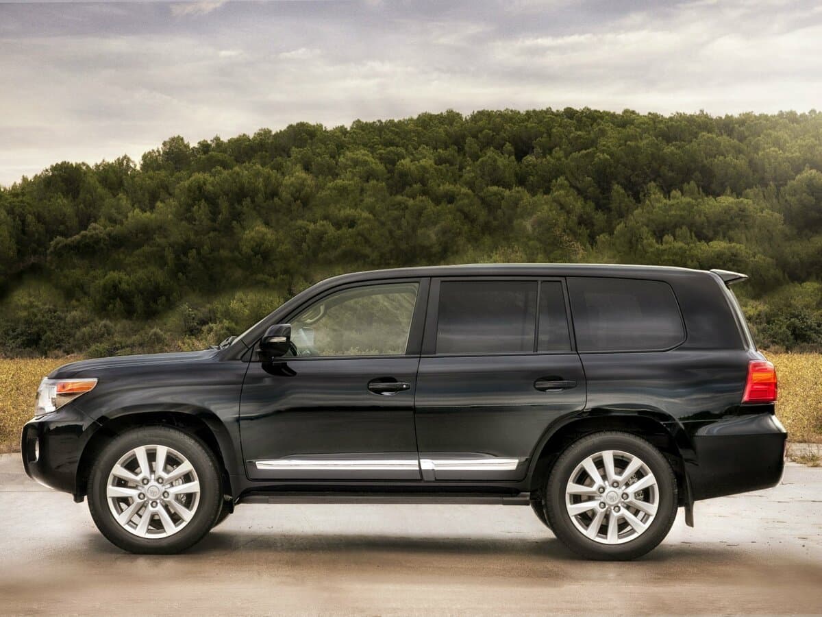 Toyota Land Cruiser 200 Series Restayling 1 — Yandan