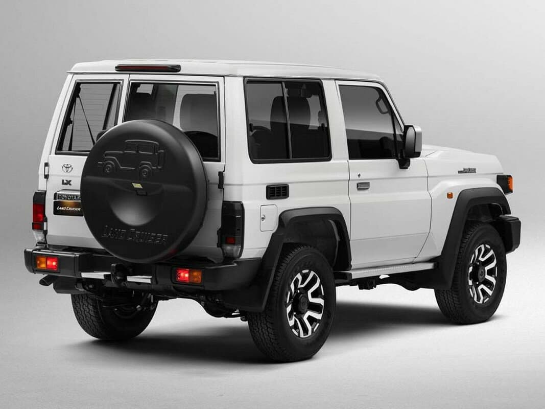 Toyota Land Cruiser 70 Series Restayling 2 — 3/4 arxadan