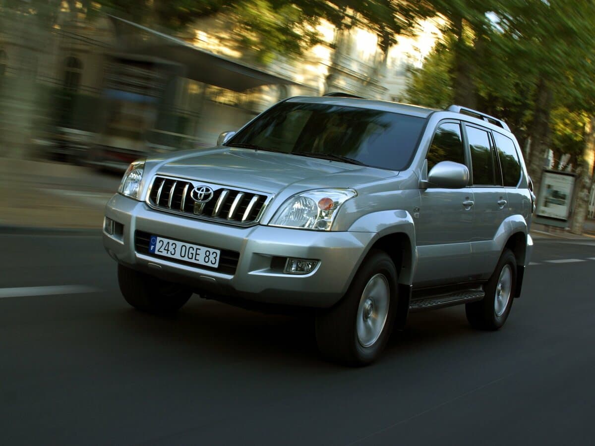 Toyota Land Cruiser Prado 120 Series — Əsas şəkil