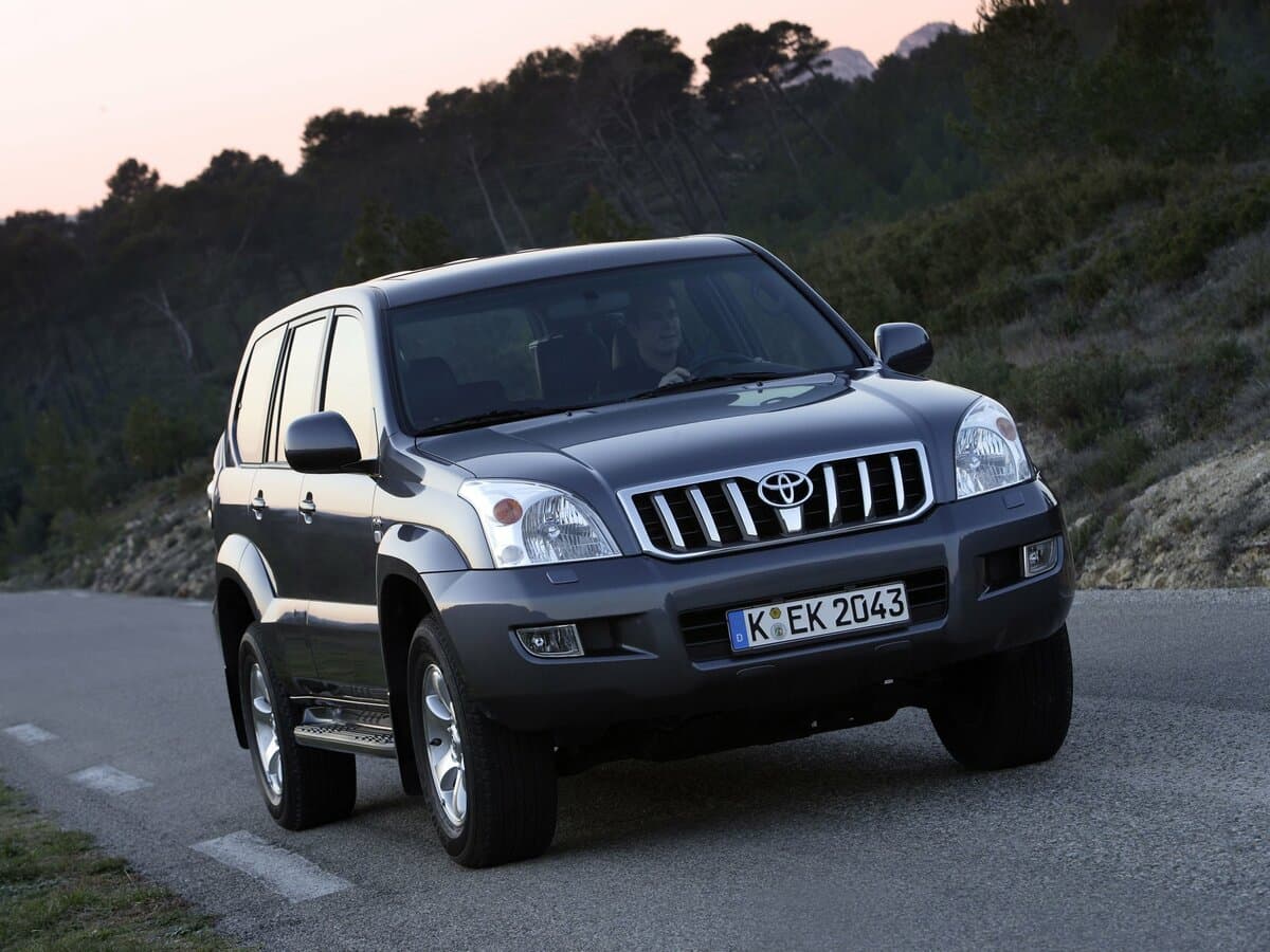Toyota Land Cruiser Prado 120 Series Restayling — Öndən