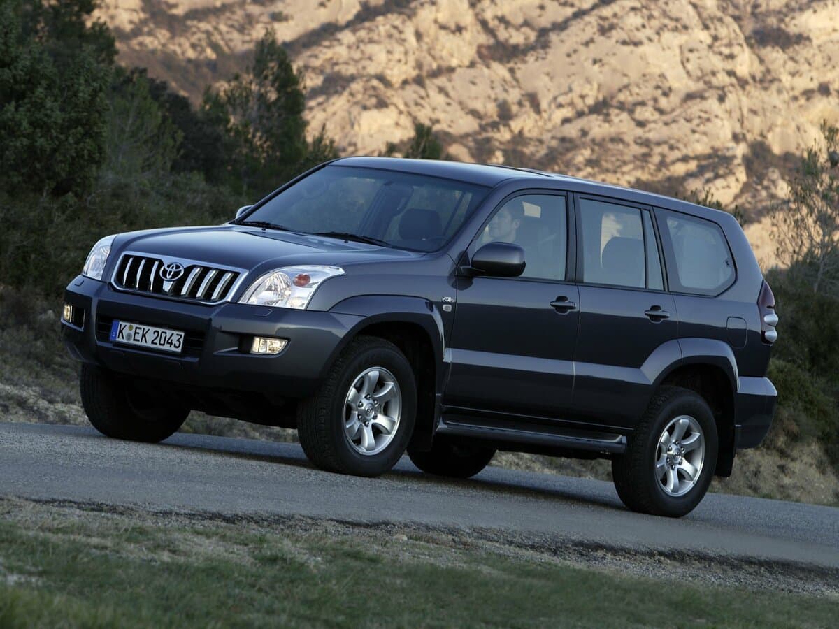 Toyota Land Cruiser Prado 120 Series Restayling — Əsas şəkil