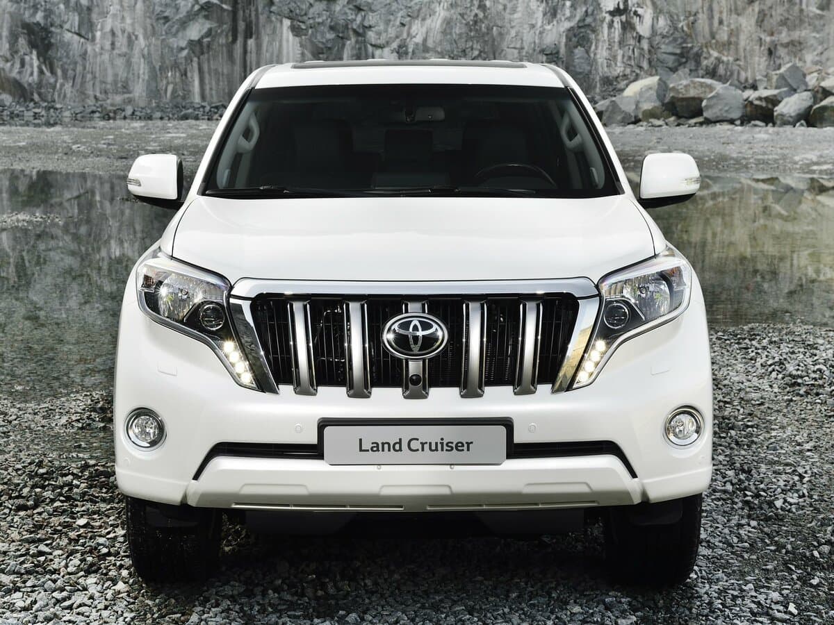 Toyota Land Cruiser Prado 150 Series Restayling 1 — Öndən