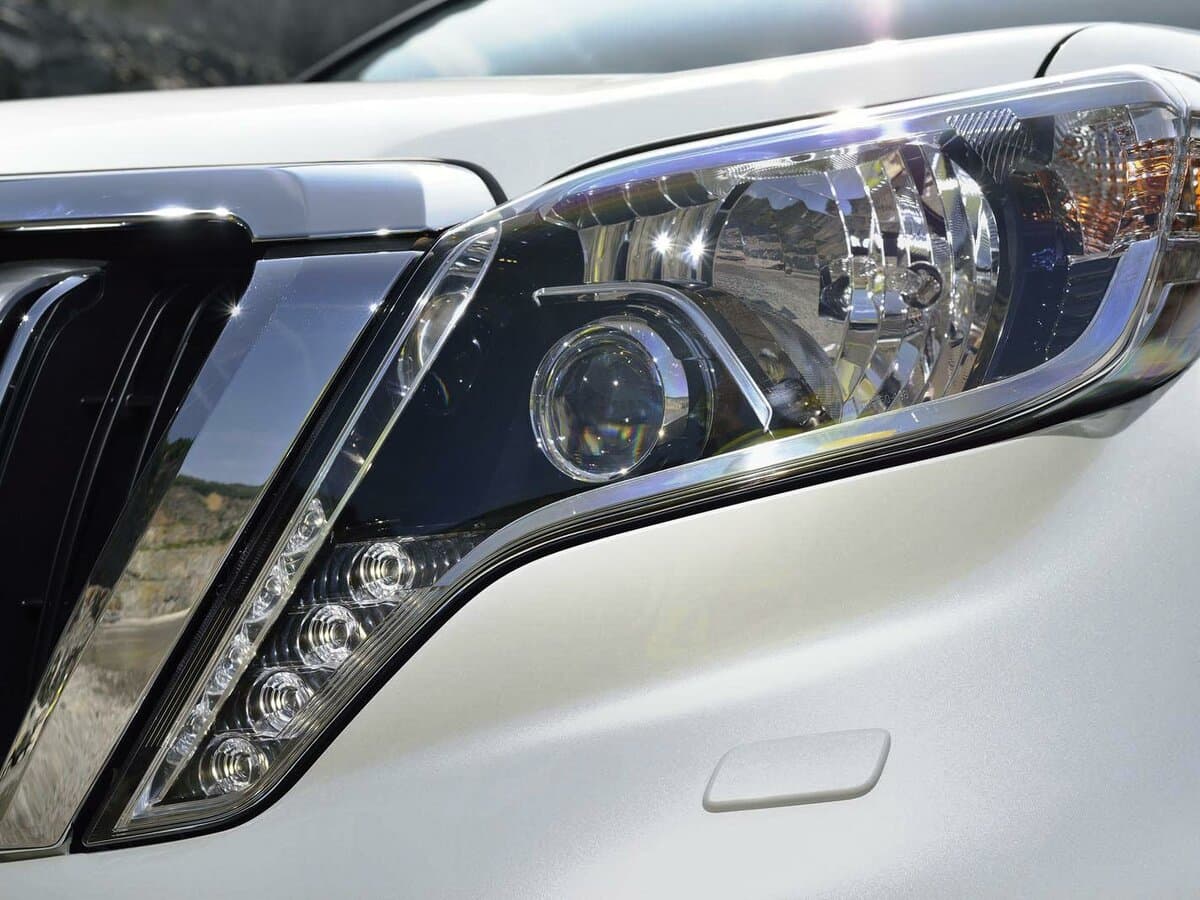 Toyota Land Cruiser Prado 150 Series Restayling 1 — Fara