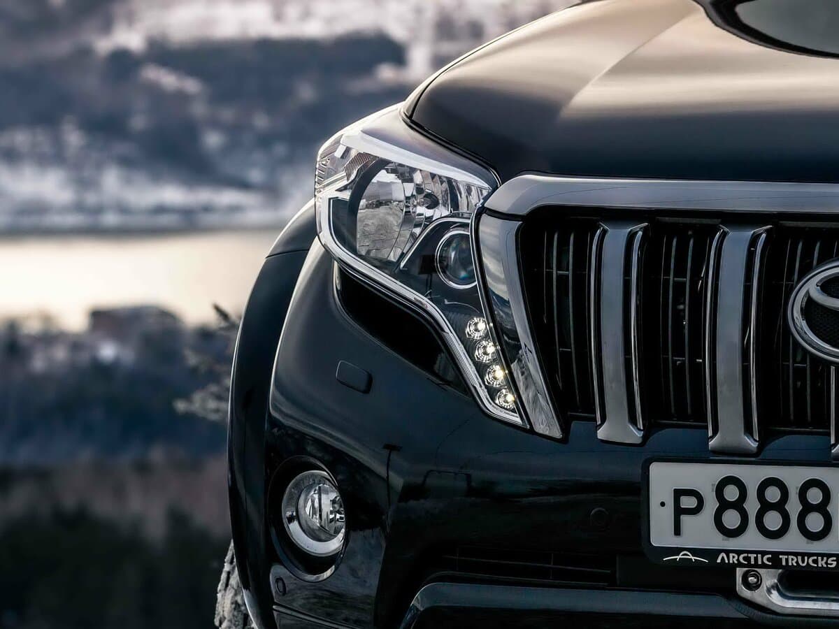 Toyota Land Cruiser Prado 150 Series Restayling 1 — Fara