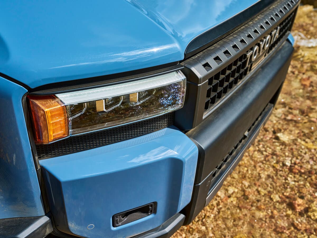 Toyota Land Cruiser Prado 250 Series — Fara