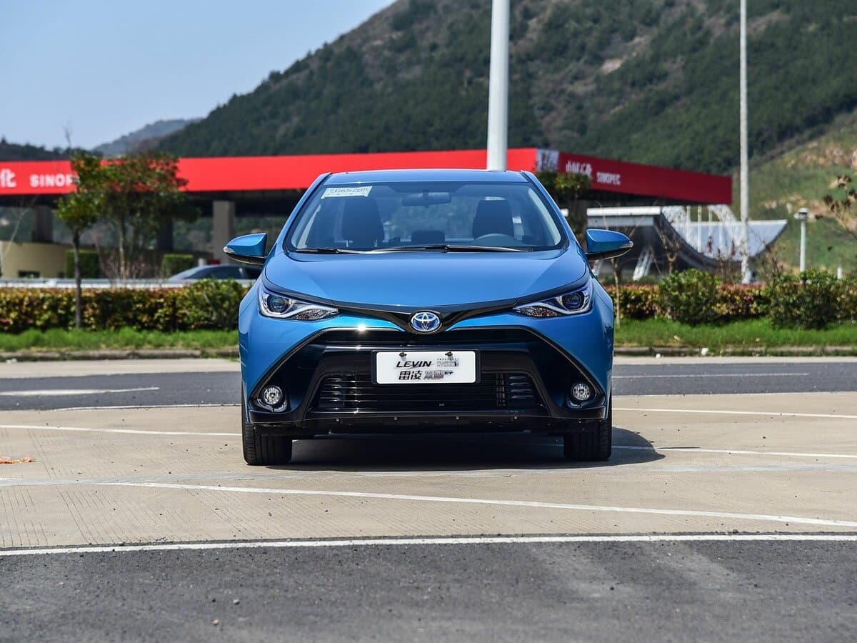 Toyota Levin XI (E170) — Öndən