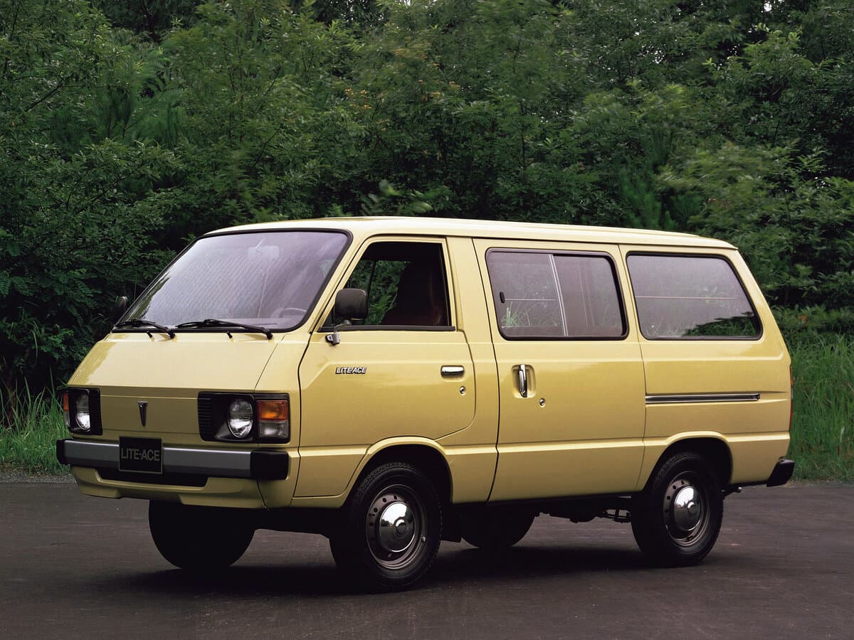 Toyota Lite Ace II — Əsas şəkil
