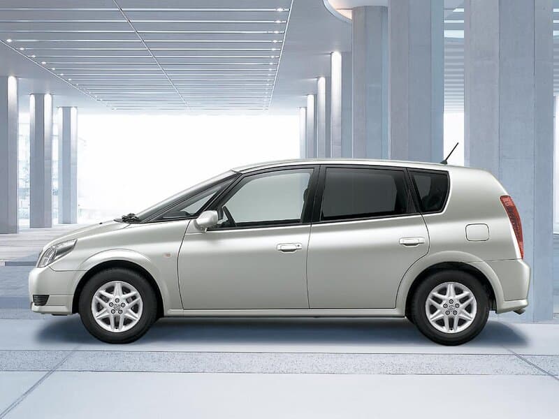 Toyota Opa I Restayling — Yandan