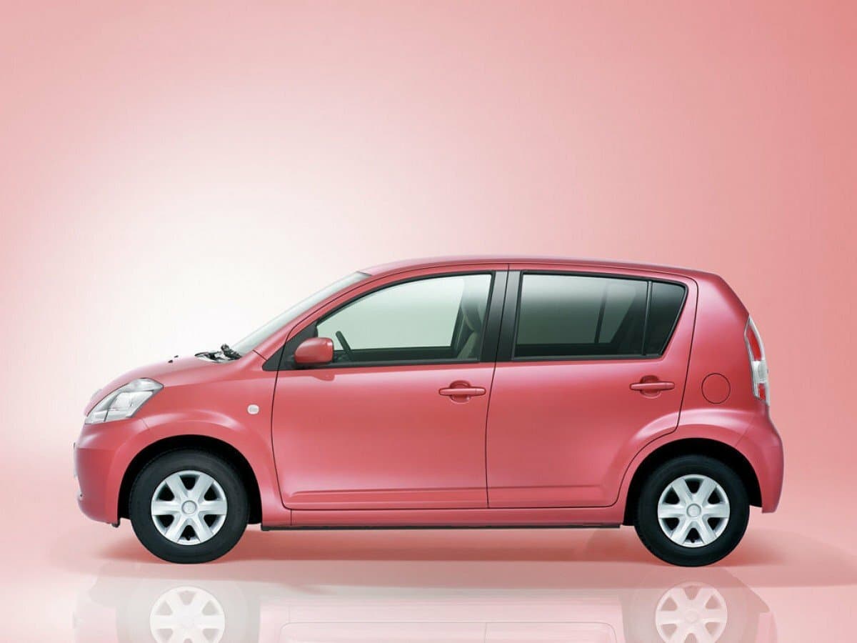 Toyota Passo I (C10) — Yandan