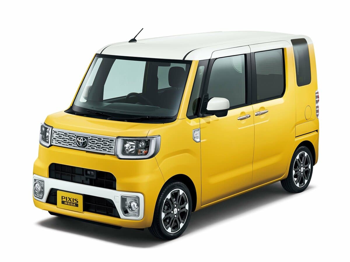 Toyota Pixis Mega 2015 – 2022 — Əsas şəkil
