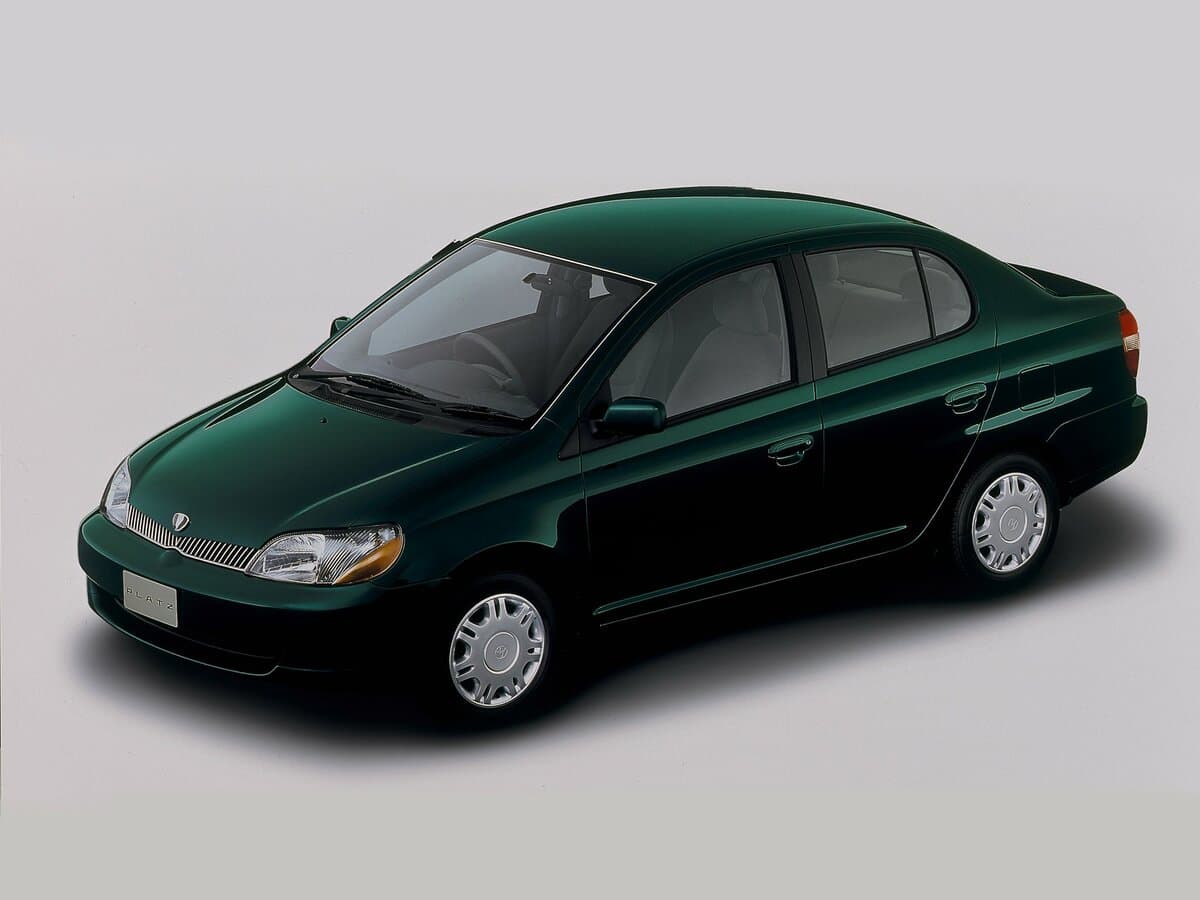 Toyota Platz 1999 – 2005 — Əsas şəkil