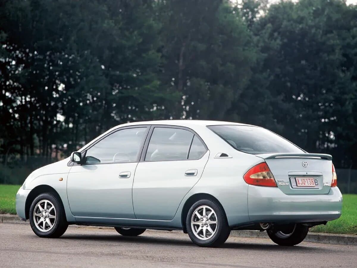 Toyota Prius I Restayling (XW10) — 3/4 arxadan