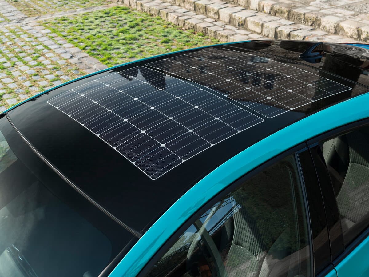Toyota Prius IV (XW50) — Salon, öndən