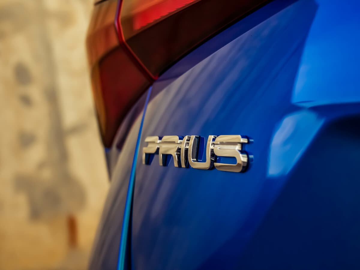 Toyota Prius IV Restayling (XW50) — Salon, arxadan