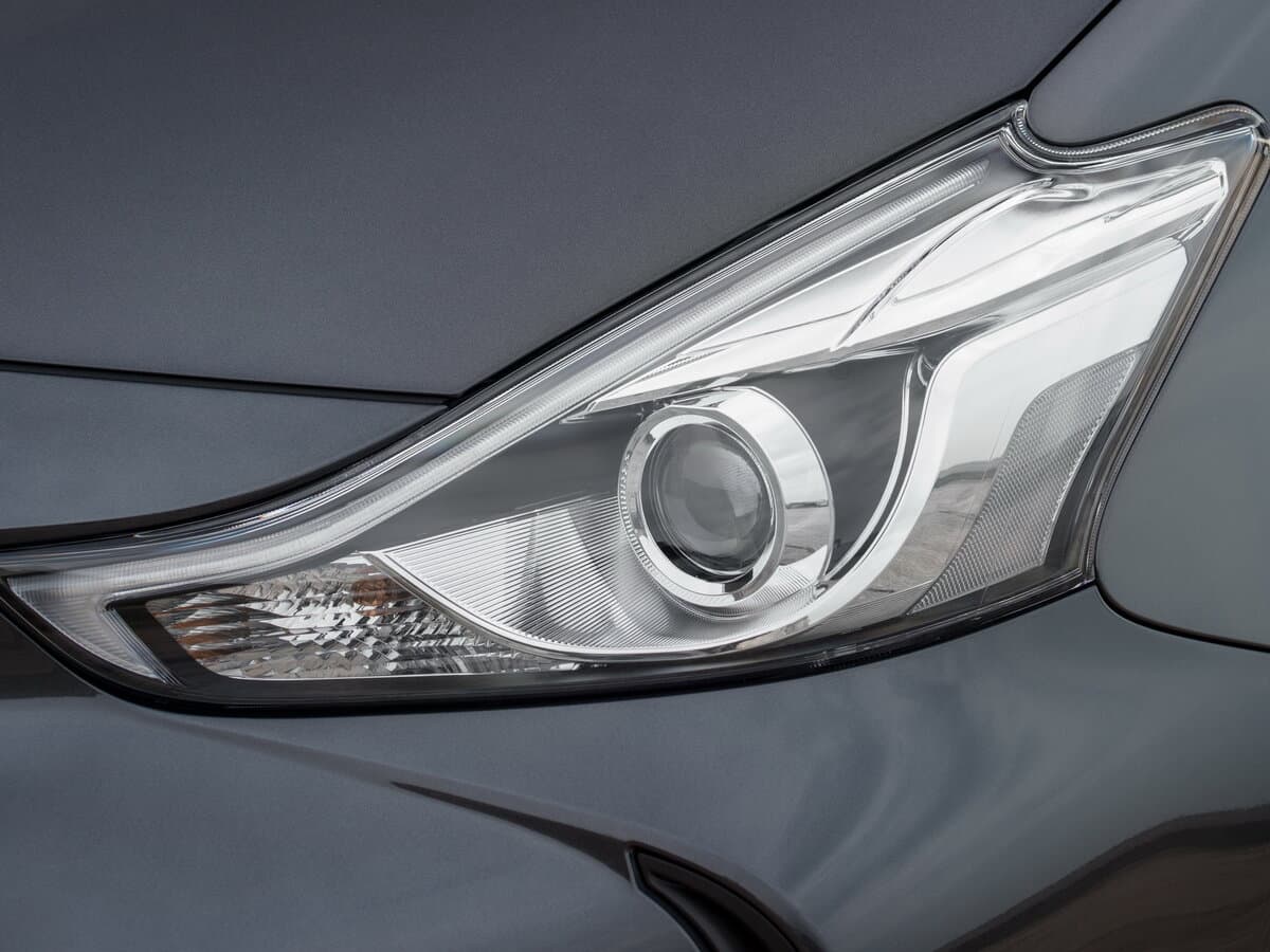 Toyota Prius v (+) I Restayling (ZVW40/41) — Fara