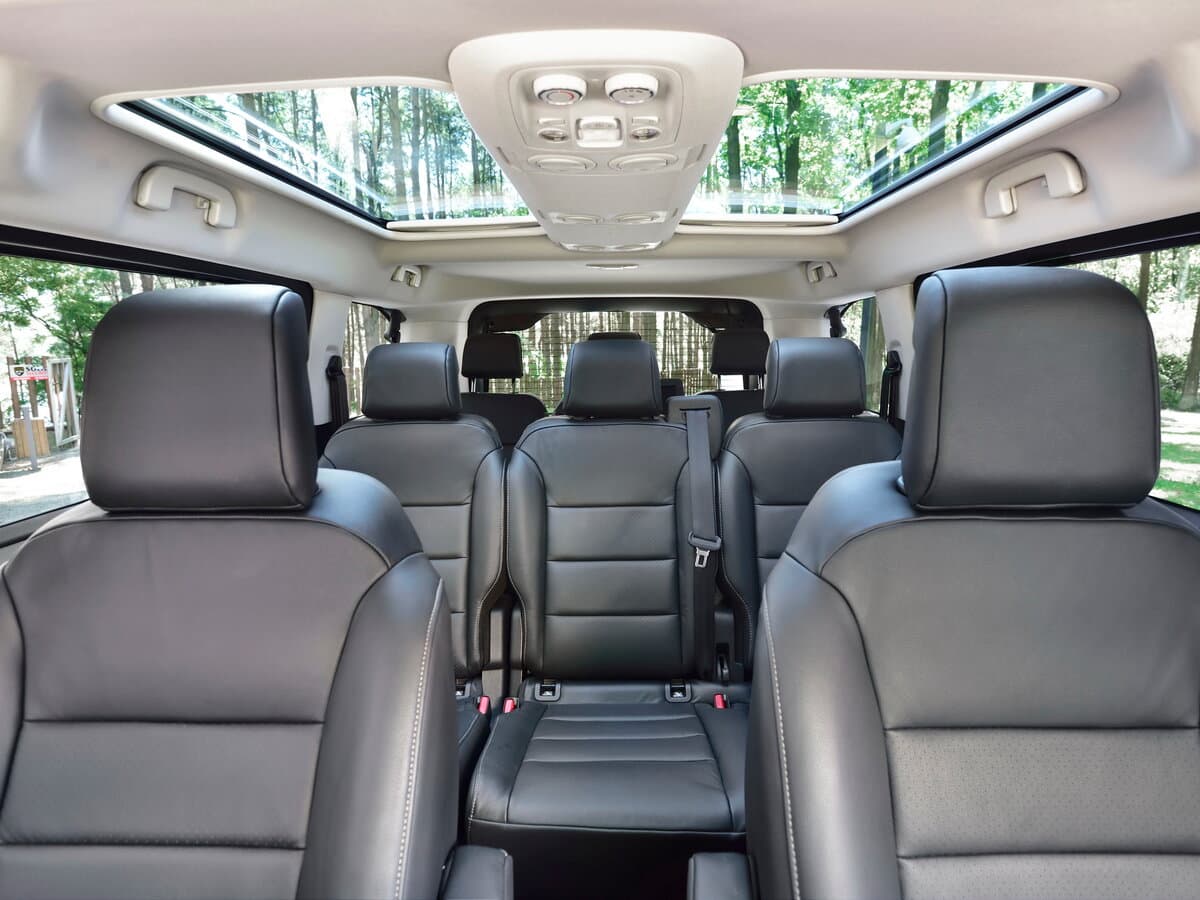 Toyota ProAce II — Salon, arxadan