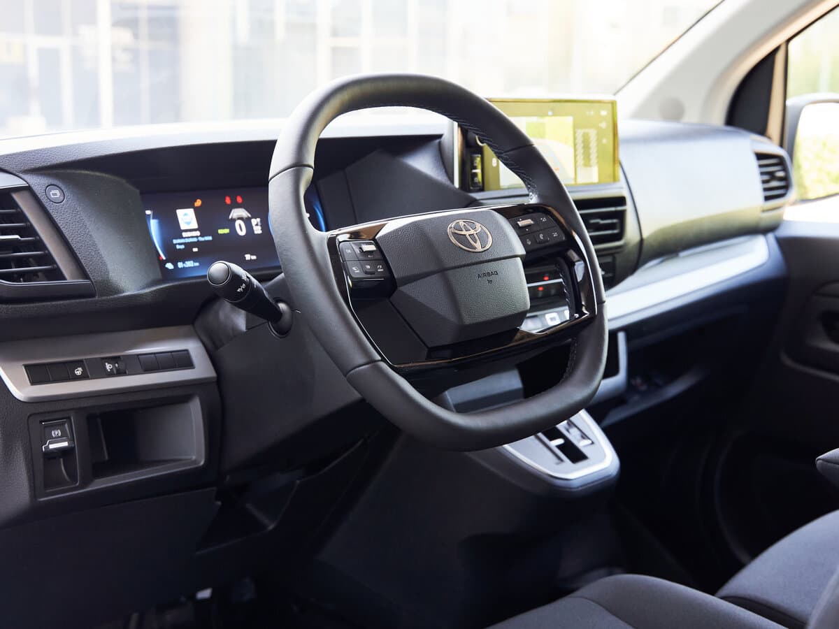 Toyota ProAce II Restayling — Sükan