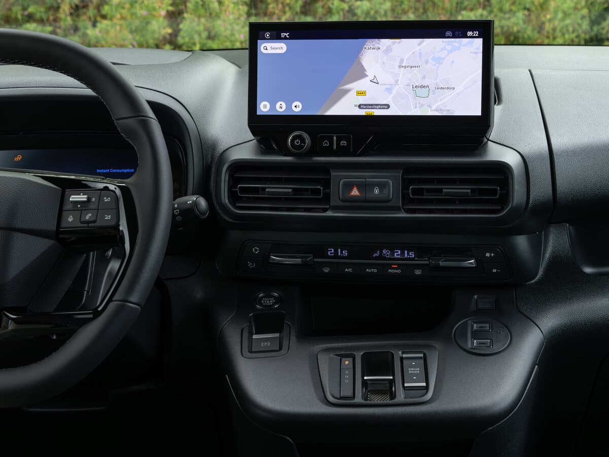 Toyota ProAce City I Restayling — Salon, öndən