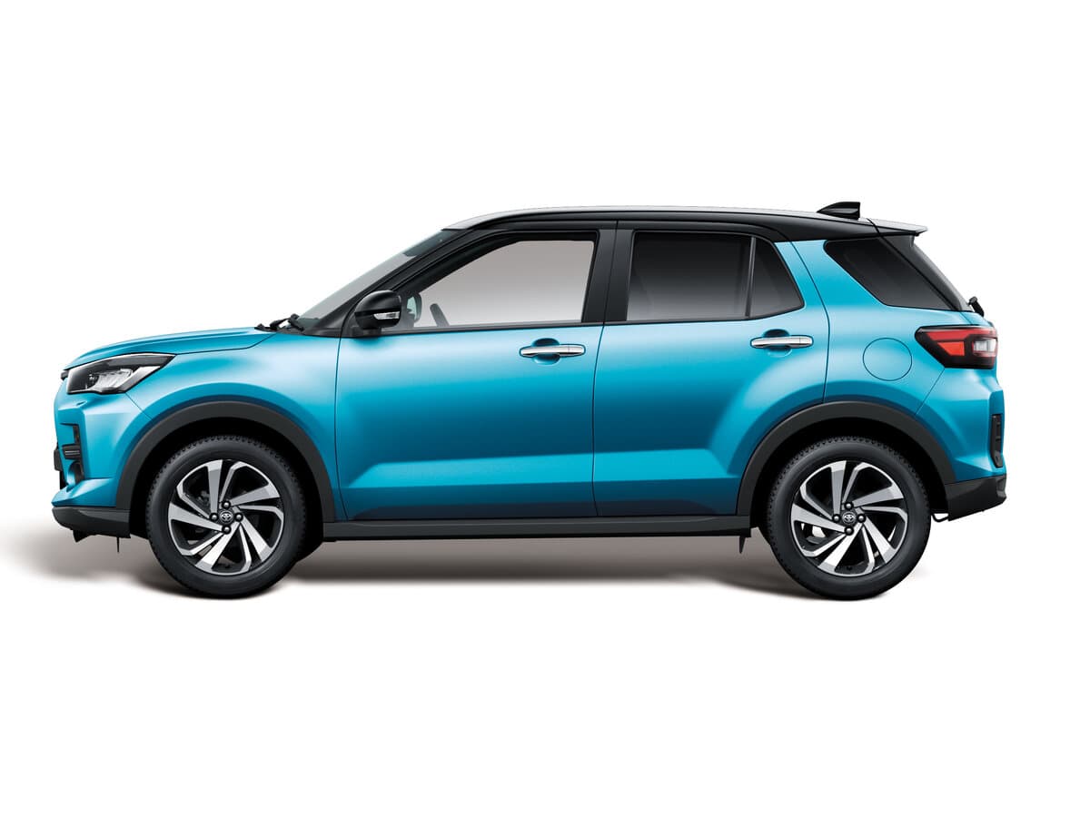 Toyota Raize I — Yandan