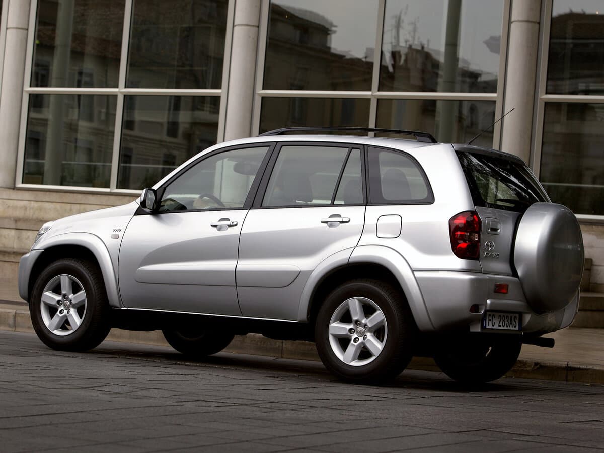 Toyota RAV4 II (XA20) Restayling — 3/4 arxadan