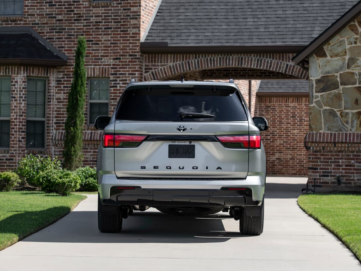 Toyota Sequoia III — Arxadan