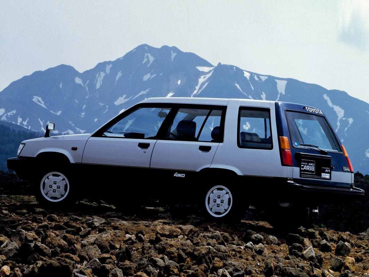 Toyota Sprinter Carib I — 3/4 arxadan