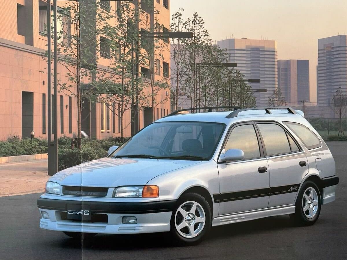 Toyota Sprinter Carib III — Yandan