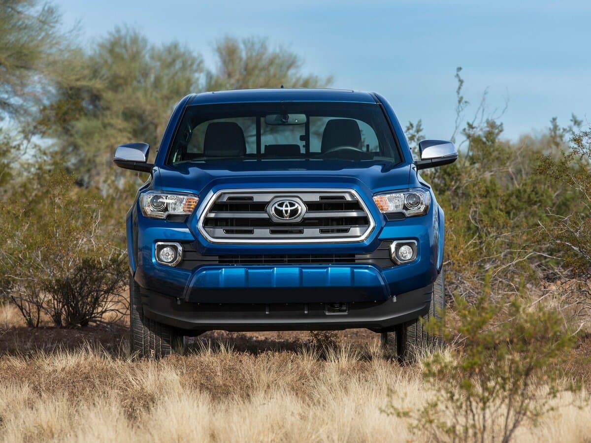 Toyota Tacoma III — Öndən