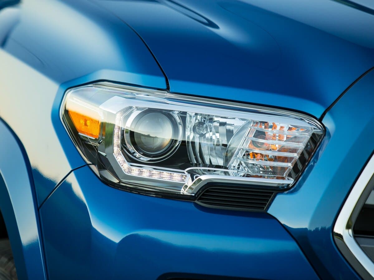 Toyota Tacoma III — Fara