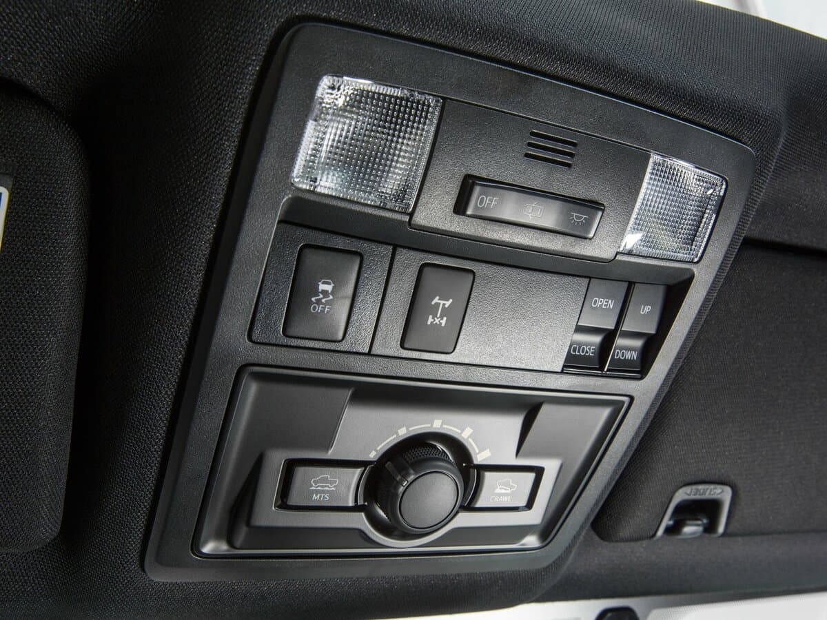 Toyota Tacoma III — Salon, arxadan