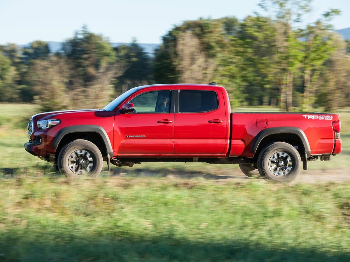 Toyota Tacoma III — Yandan