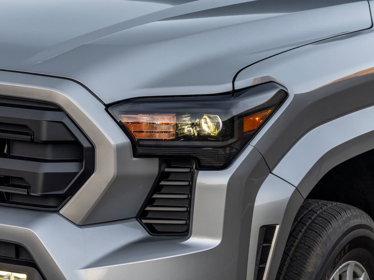 Toyota Tacoma IV — Fara