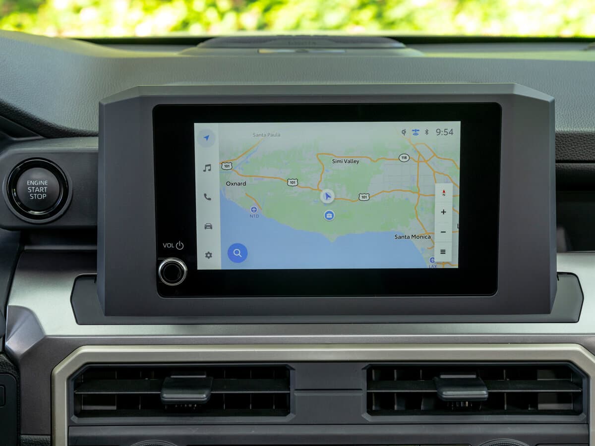 Toyota Tacoma IV — Salon, öndən