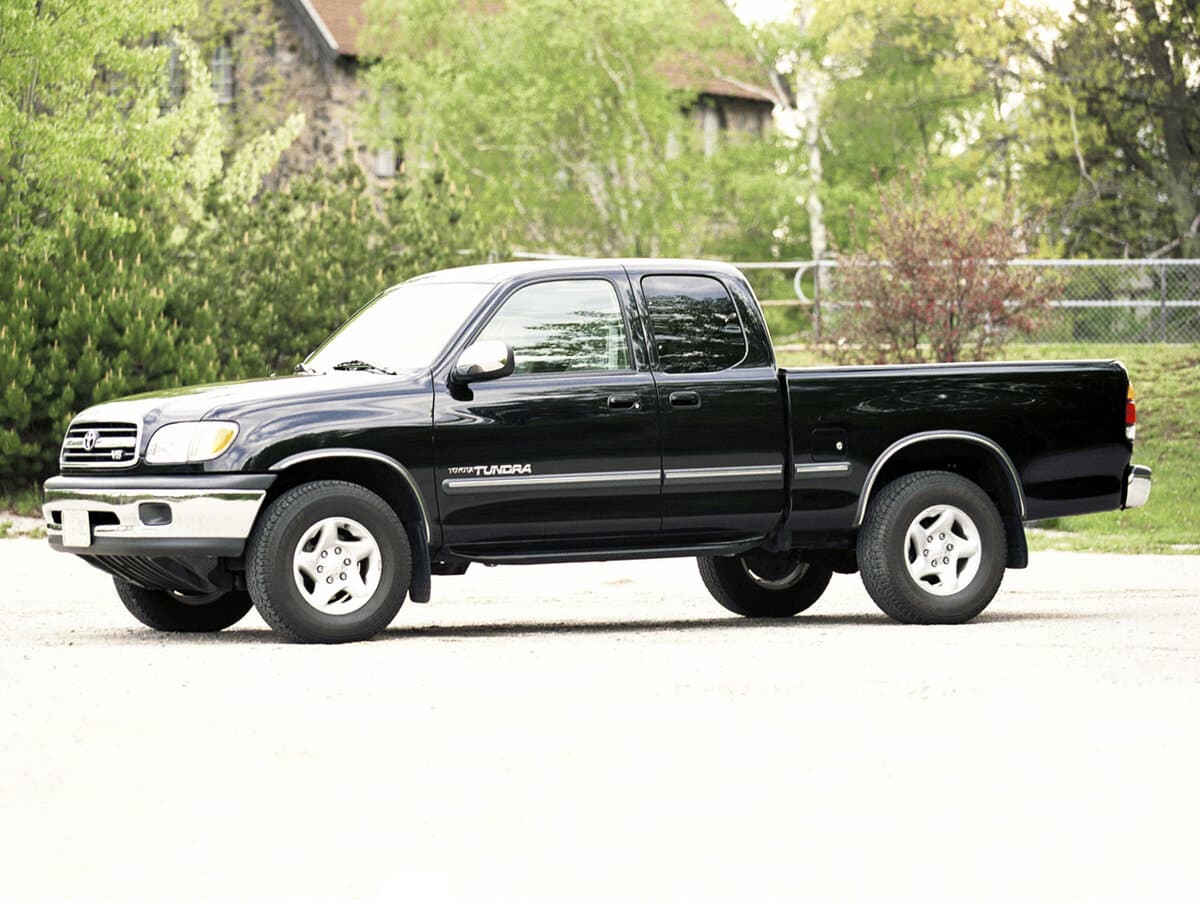 Toyota Tundra I — Yandan
