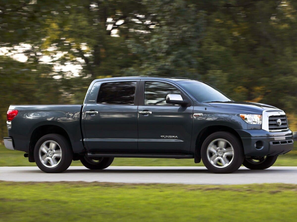 Toyota Tundra II — Yandan