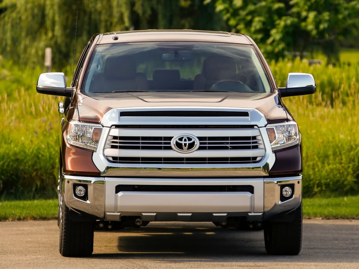 Toyota Tundra II Restayling — Öndən
