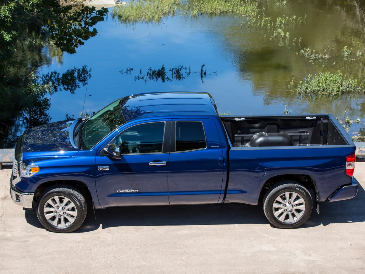 Toyota Tundra II Restayling — Yandan