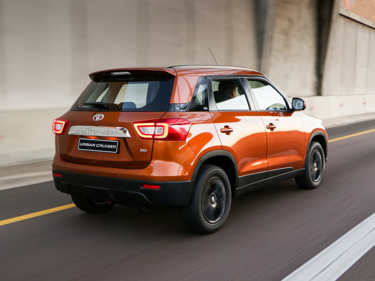 Toyota Urban Cruiser II — 3/4 arxadan