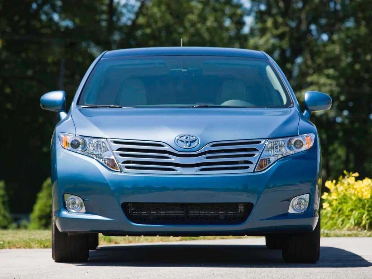 Toyota Venza I — Öndən