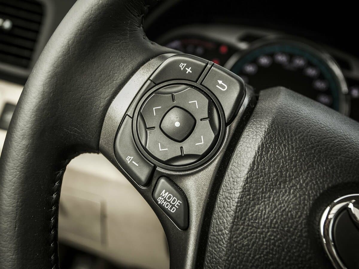 Toyota Venza I Restayling — Sükan