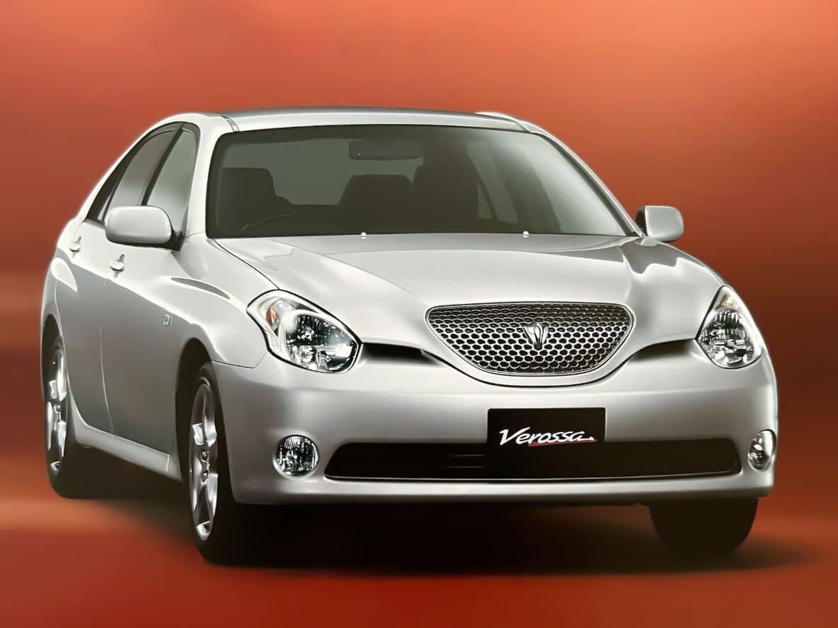 Toyota Verossa 2001 – 2004 — Öndən
