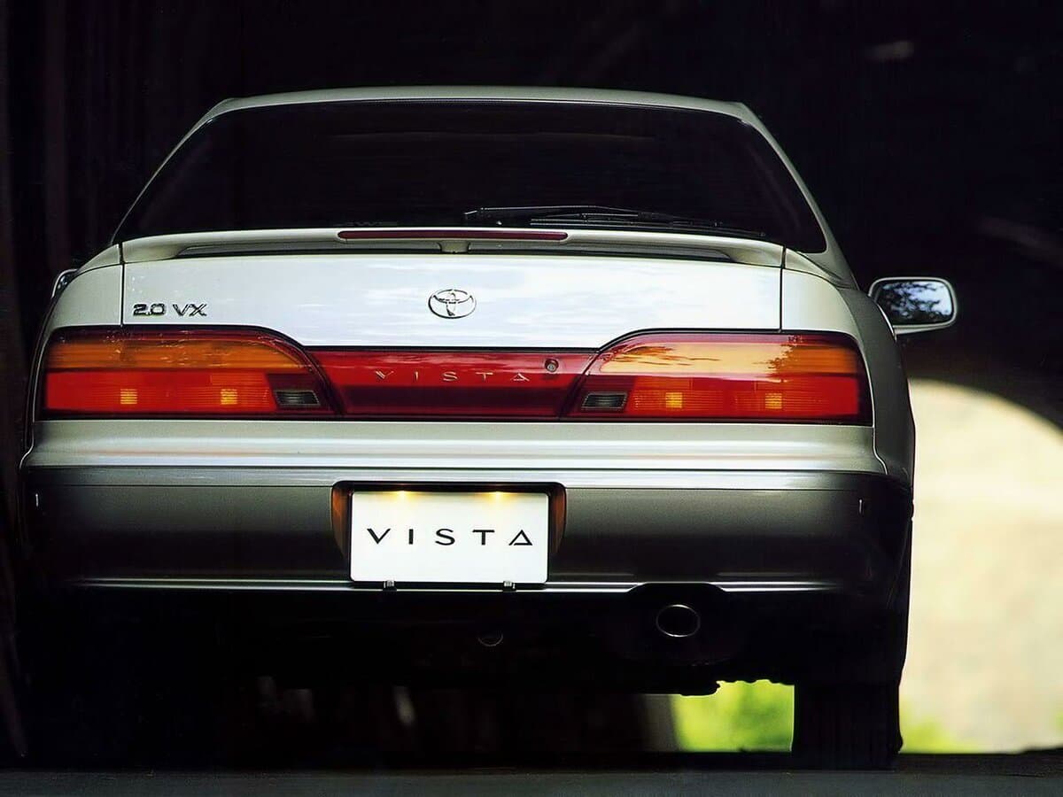 Toyota Vista III (V30) — Arxadan