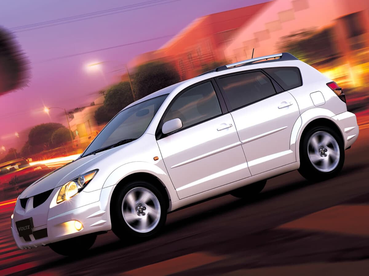 Toyota Voltz 2002 – 2004 — Yandan