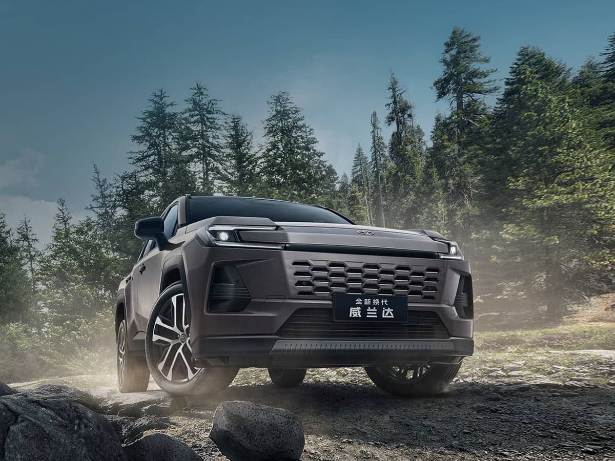 Toyota Wildlander II — Öndən