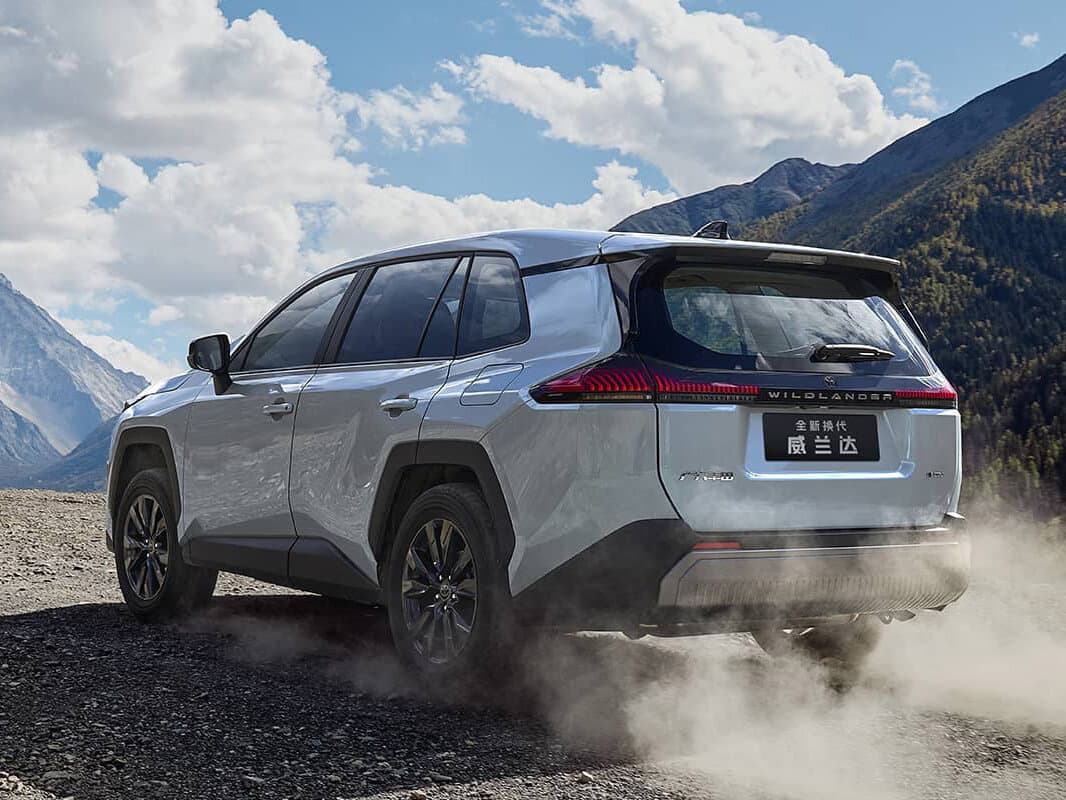 Toyota Wildlander II — 3/4 arxadan