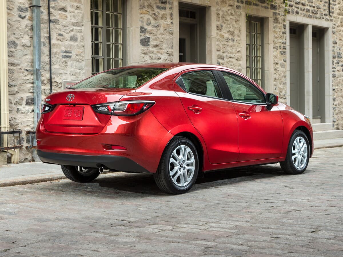 Toyota Yaris DJ/DL — 3/4 arxadan