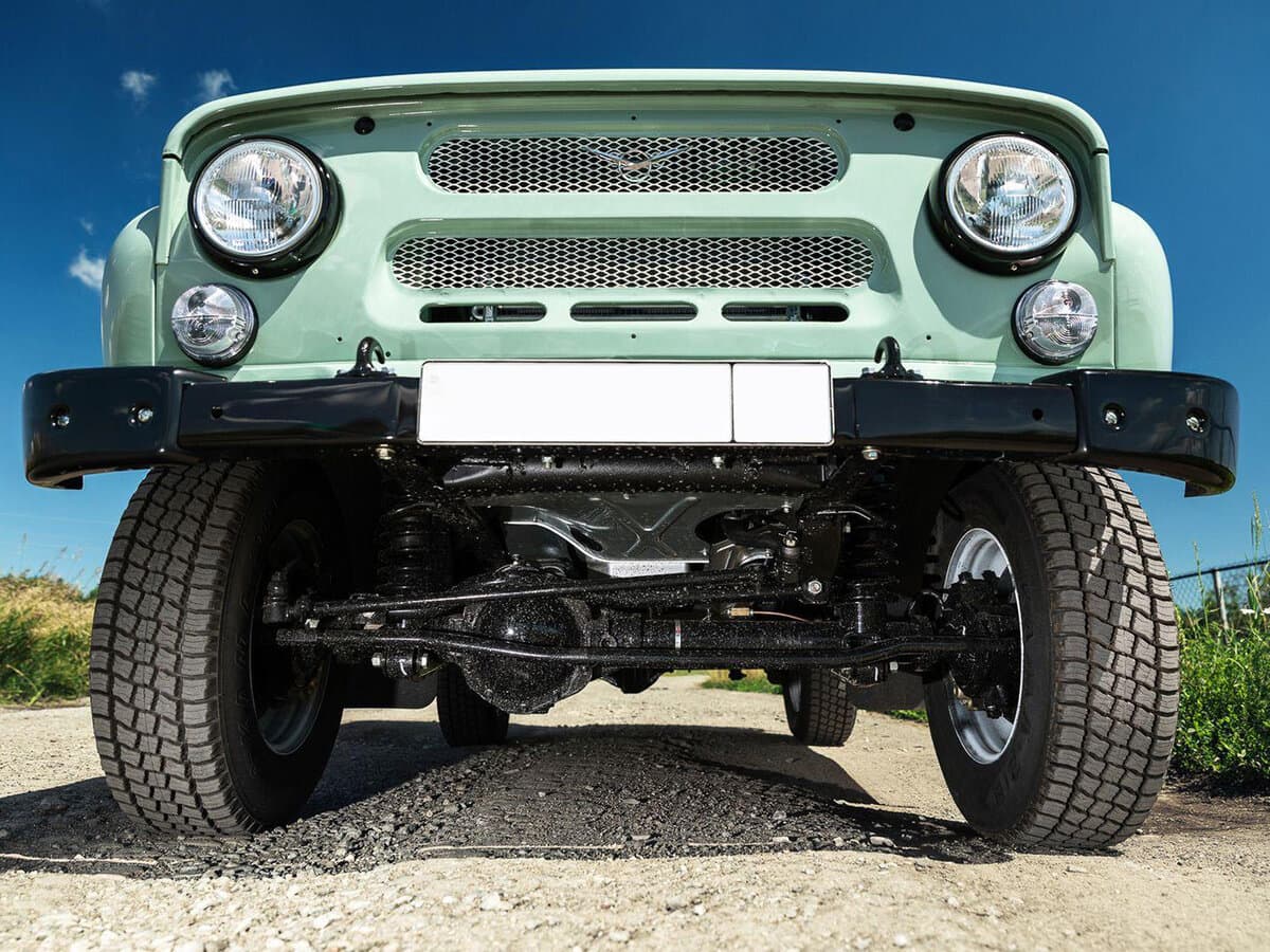 Uaz 3151 1985 – 2013 — Öndən