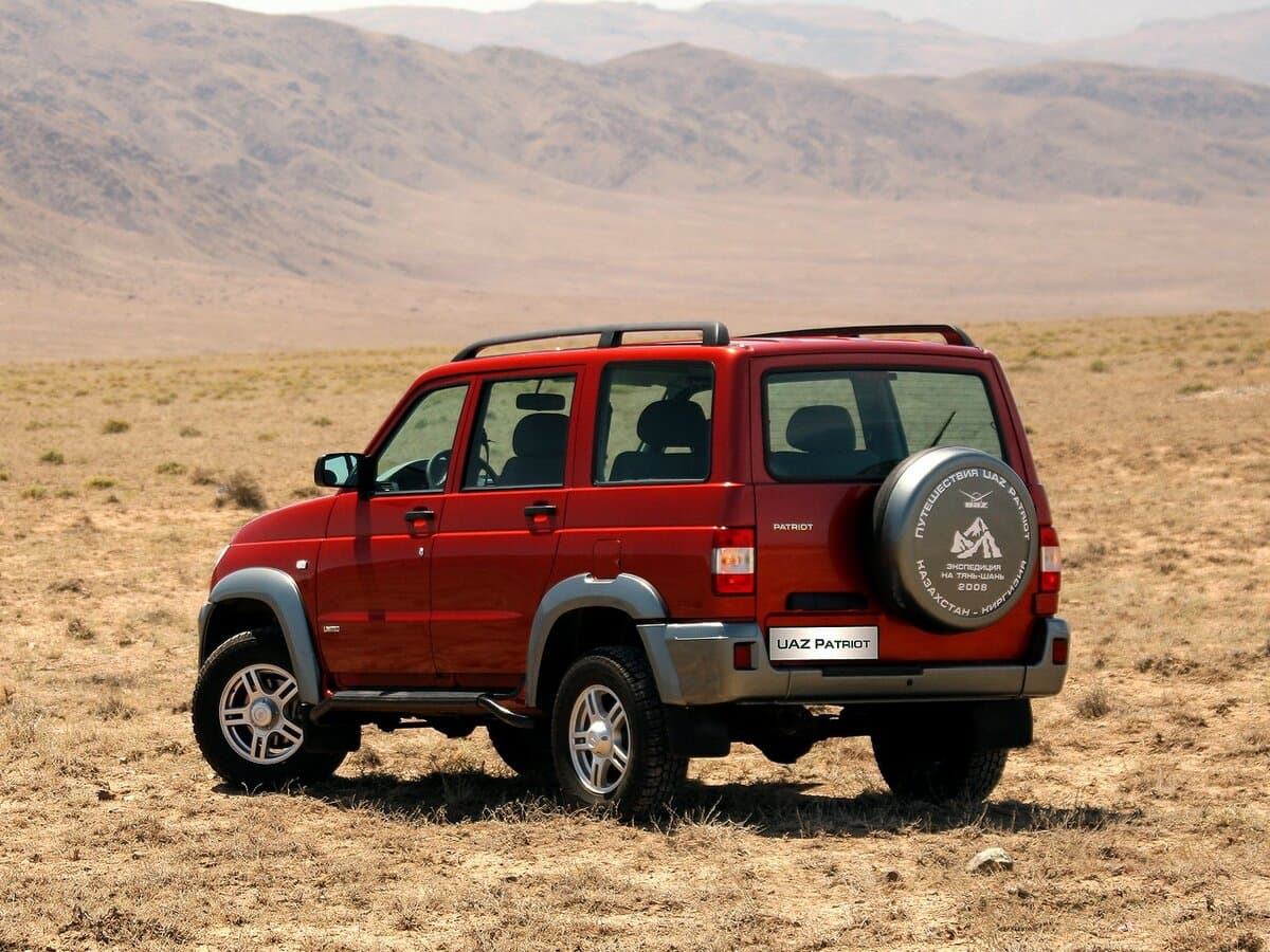 Uaz Patriot I — 3/4 arxadan