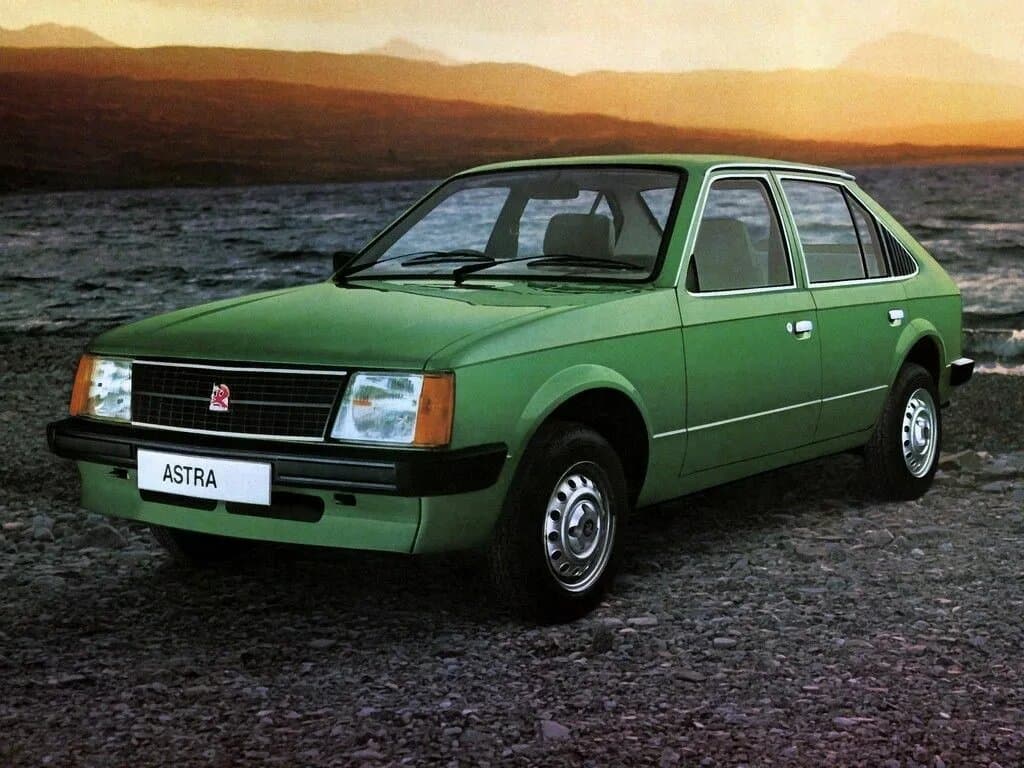 Vauxhall Astra E — Əsas şəkil